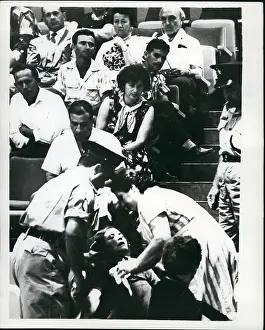 Eichmann: Woman fainting at Eichmann trial, Jerusalem