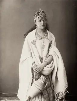 Tunis: Woman of the harem, Garrigues studio, Tunis