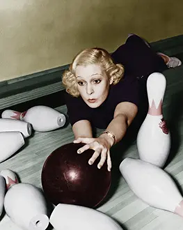 Bowlers: Woman having bowling accident