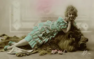 Lionskin: WOMAN WITH LION 1920S?