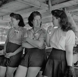 Sawmill: Woman - Occupations - WWII