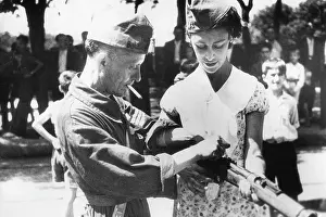 Closure: Woman practicing shooting in Madrid, 1936