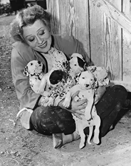 Litters: Woman with puppies