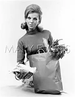 Unpacking: WOMAN WITH SHOPPING