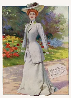 Gored: Woman in tailor-made jacket and skirt