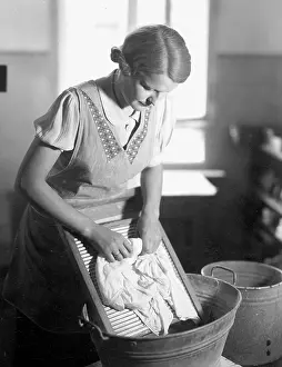 Washes: Woman while washing, 30's