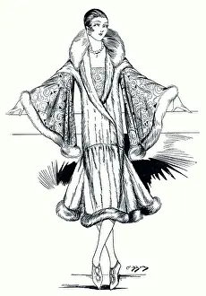 Crepe: Woman wearing evening clock 1920s
