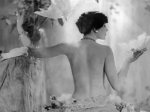 Topless: Woman with white doves, 1926