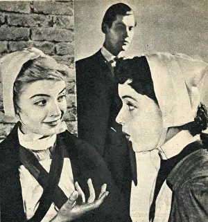 Capes: Woman's Illustrated, 9 April 1955
