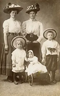 Buckle: Two women and three children, USA