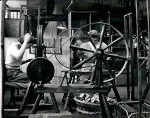 Threads: Women producing fine threads for Coronation