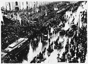 Nevski: WOMEN IN RED PARADE