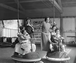 Bumper: Women - Ride - Amusement Park