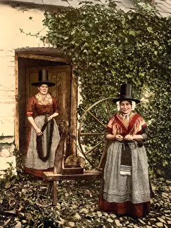 Spinners: Women - Spinners - Occupations - Wales