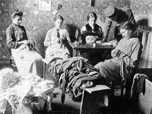 Socks: Women stitching and patching, 1916