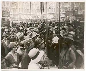 Clamour: WOMEN IN STREETS 1931