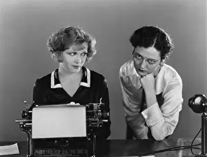 Irritated: Two women with typewriter
