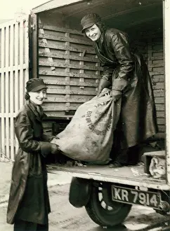 Women on war work