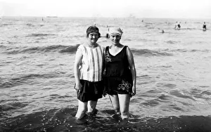 C1927: Women wearing swimsuits