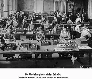 Detonators: Women workers at the Wernerwerk in Berlin, 1920