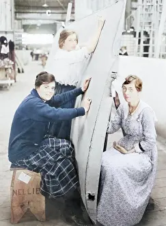 Linen: Women Working, WWI, c. 1918