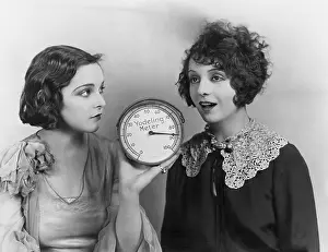 Gags: Women yodeling with yodeling meter