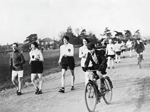 WOMEN'S ATHLETICS