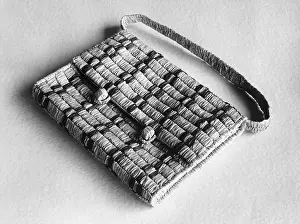 Coarse: Women's bag, 1939