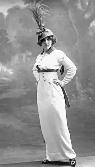 Plumed: Women's fashion, 1913