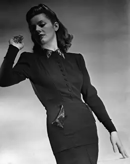Sequins: Women's fashion, 1941