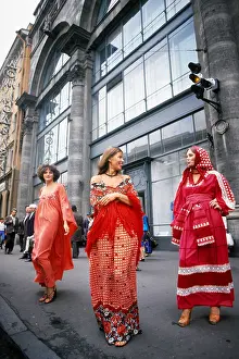 Demonstrates: Women's fashion, 1978