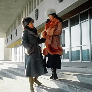 Mongolian: Women's fashion, 1981