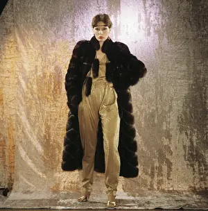 Sable: Women's fashion, 1982