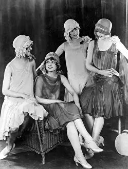 Chiffon: Women's fashions from 1927