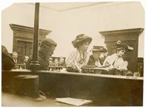 Pankhurst: Women's rights: the rush trial, 1908