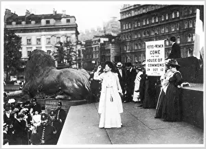 Pankhurst: Women's rights: Trafalgar Square demonstration, 1908