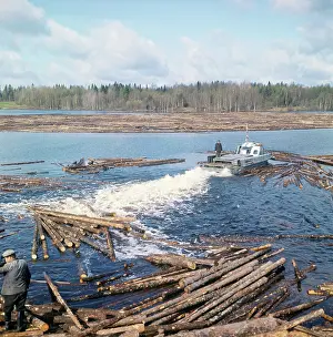 Rafting: Wood rafting along river Kem, 1973