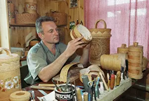 Zinin: Woodcarver Viktor Mazdorov
