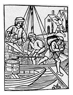 Offloading: Woodcut of men weighing and offloading salt