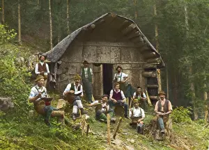 Woodcutter: Woodcutters in front of the lodge