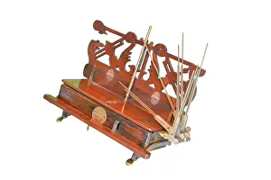 Mantelpiece: Wooden automatic musical page turner