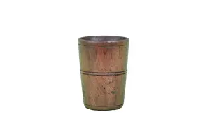 Receptacles: Wooden cooter cup