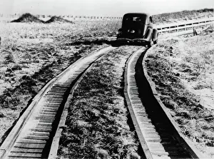 Hatteras: Wooden rails enable the use of a sand