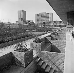 Woodhall: Woodhall Flats, Camden