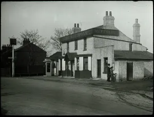 Blackfen: The Woodman, Blackfen Road