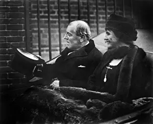 Bolling: Woodrow Wilson - Edith Wilson - President