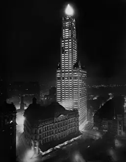 Lcgr1805: Woolworth Building towers over the City Hall