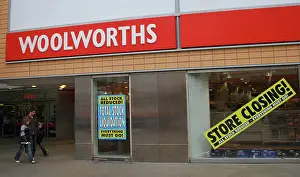 Woolworths: Woolworths Closes