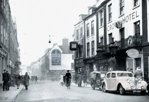 C1950: Worcester, Broad Street c1950