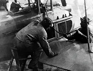 Westfront: Work on an aircraft before take off in World Wart I